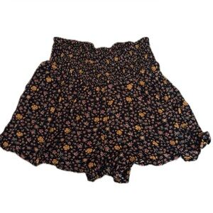 aeropostale black flow shorts w orange and pink flowers and ruched waist